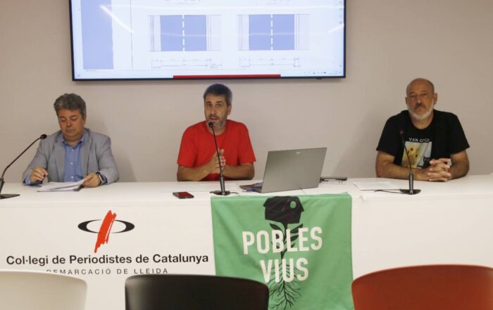 Roda de premsa a 9 juliol 2026. David Vilaró, Gerard Batalla i Albert Calduch compareixen per desmentir propaganda de l'empresa sobre l'inici d'obres durant l'estiu de 2026