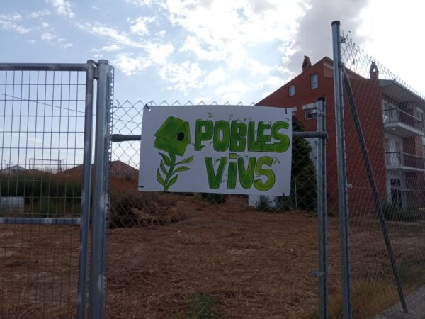 Dibuix 'Pobles Vius' demanant la retirada de la planta de biogàs promoguda pel fons d'inversió CIP (Copenhagen Infrastructure Partners) als termes de Bellcaire d'Urgell, La Sentiu i La Ràpita.
