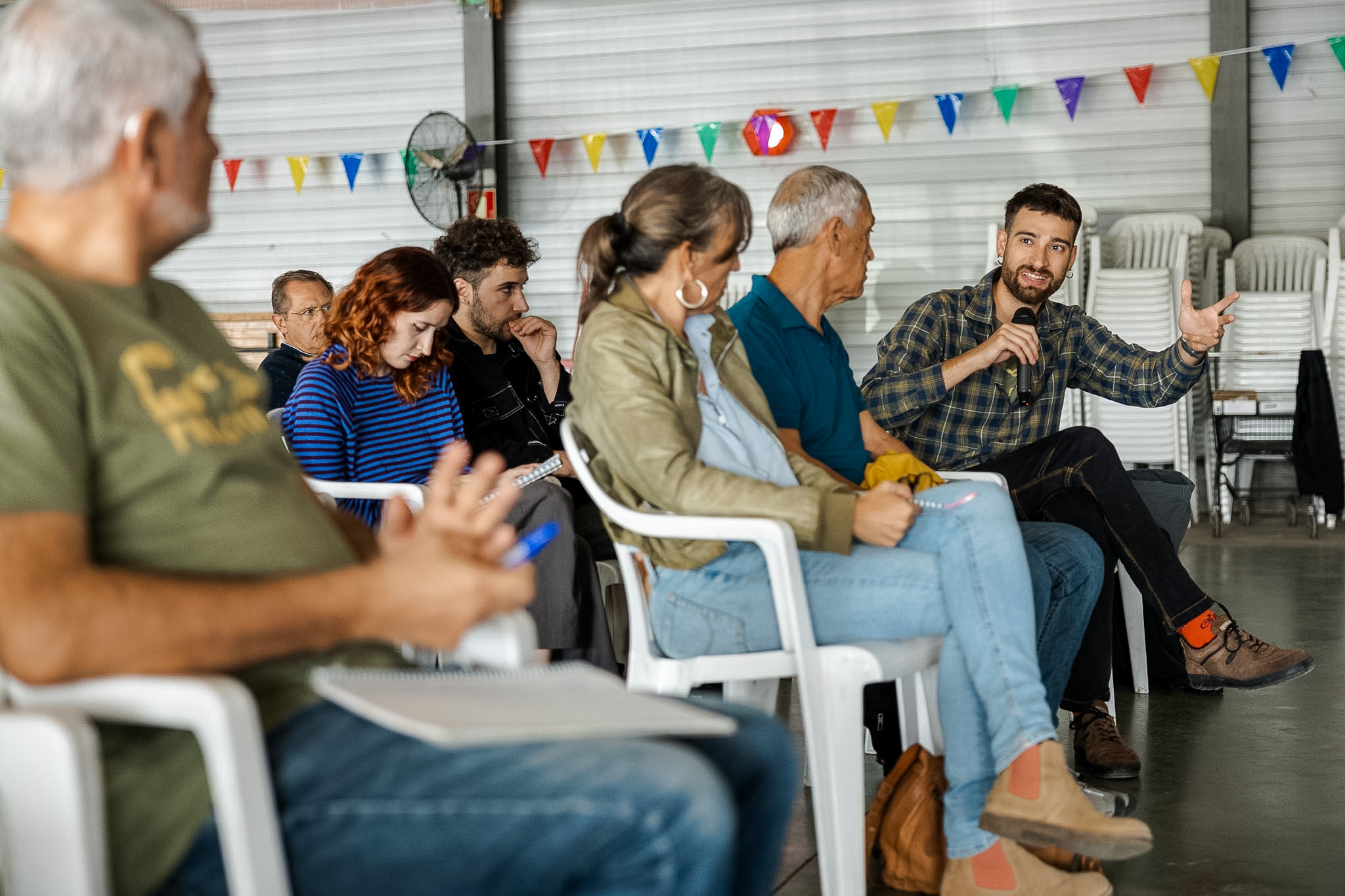 ponències dins del cicle "pobles vius o territori de merdes?" - debat obert